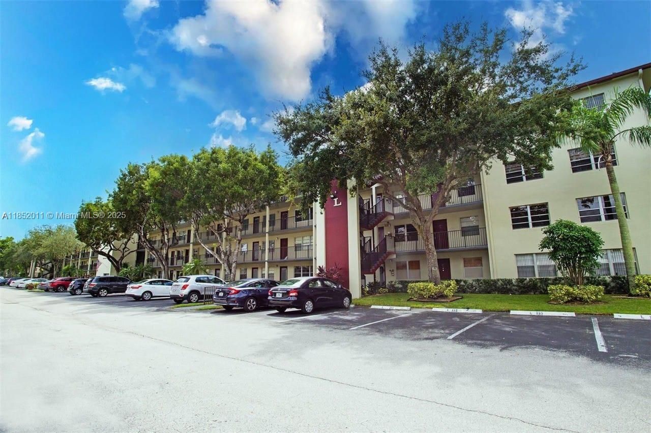 13250 SW 7th Ct, Unit 204L, Pembroke Pines, FL 33027 Photo