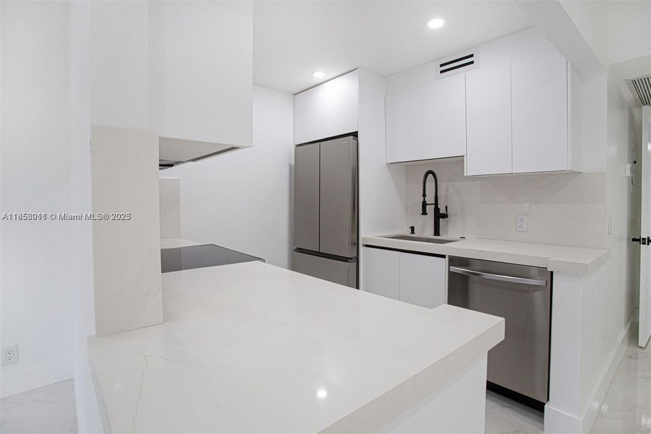 13250 SW 7th Ct, Unit 204L, Pembroke Pines, FL 33027 Photo