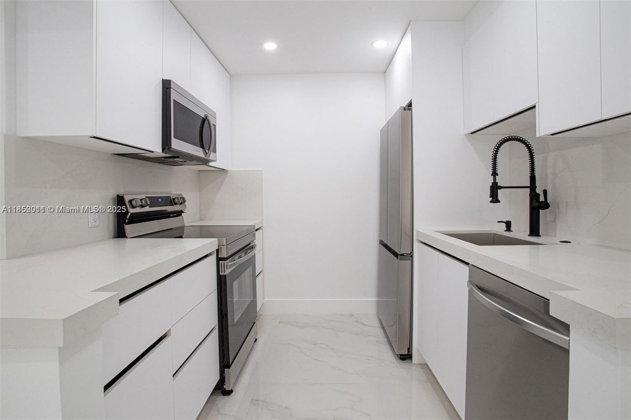 13250 SW 7th Ct, Unit 204L, Pembroke Pines, FL 33027 Photo