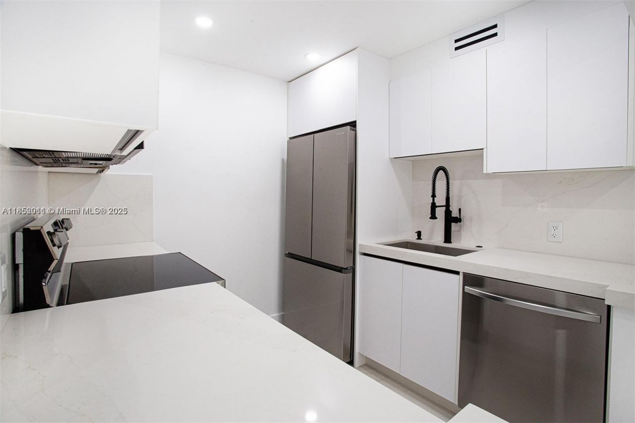 13250 SW 7th Ct, Unit 204L, Pembroke Pines, FL 33027 Photo