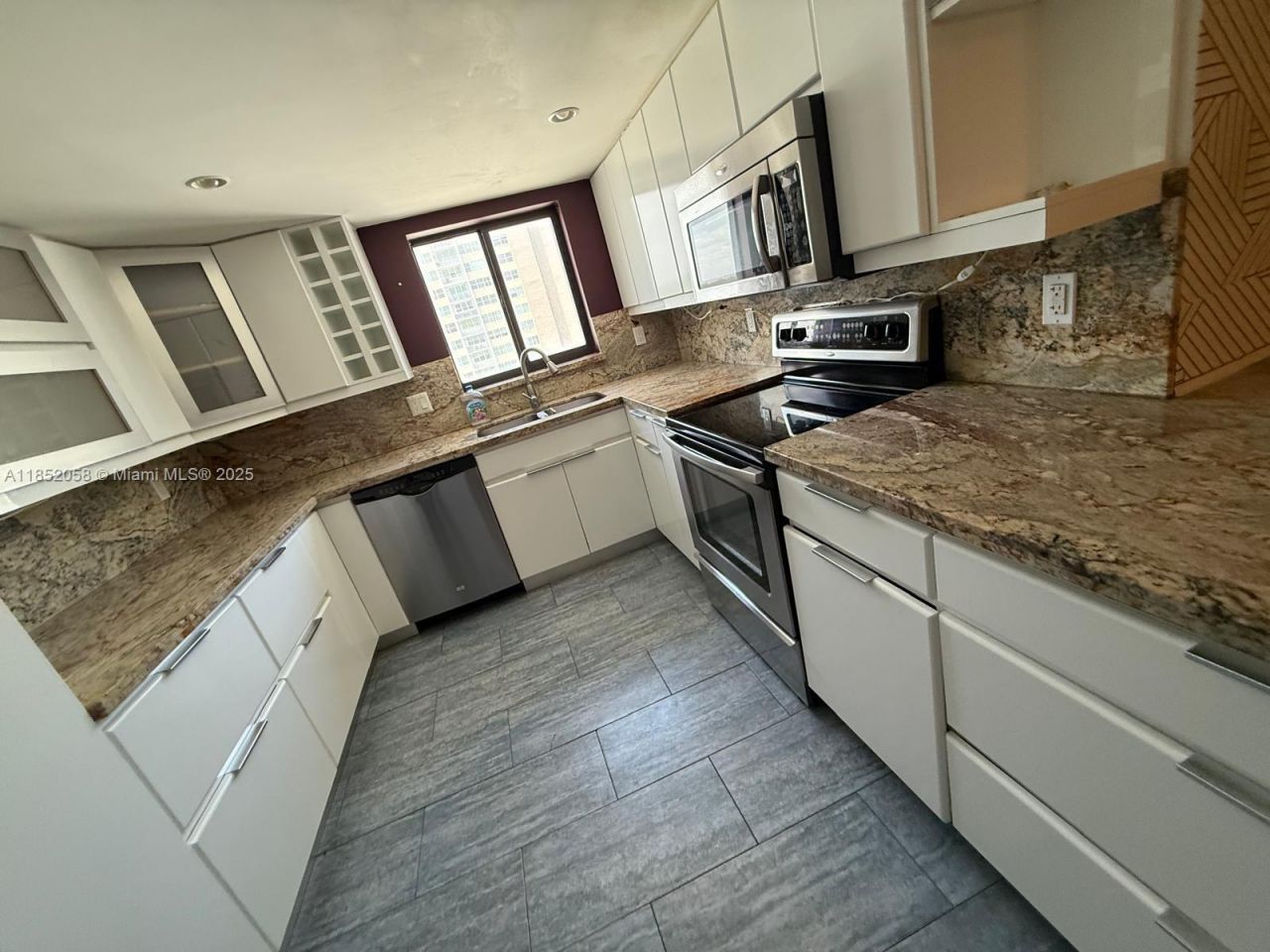 1500 S Ocean Dr, Unit 5G, Hollywood, FL 33019 Photo