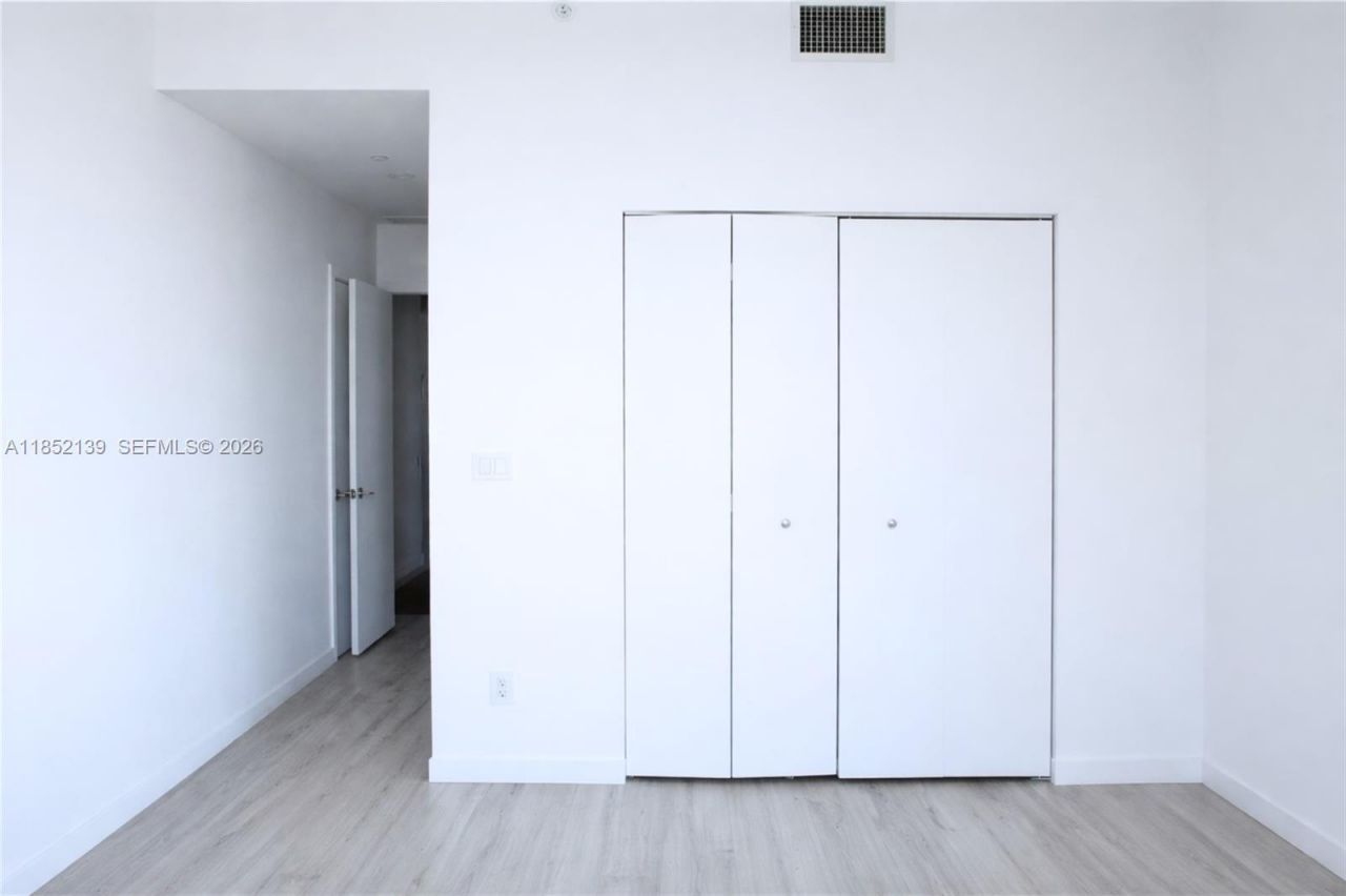 480 NE 31st St, Unit 3301, Miami, FL 33137 Photo