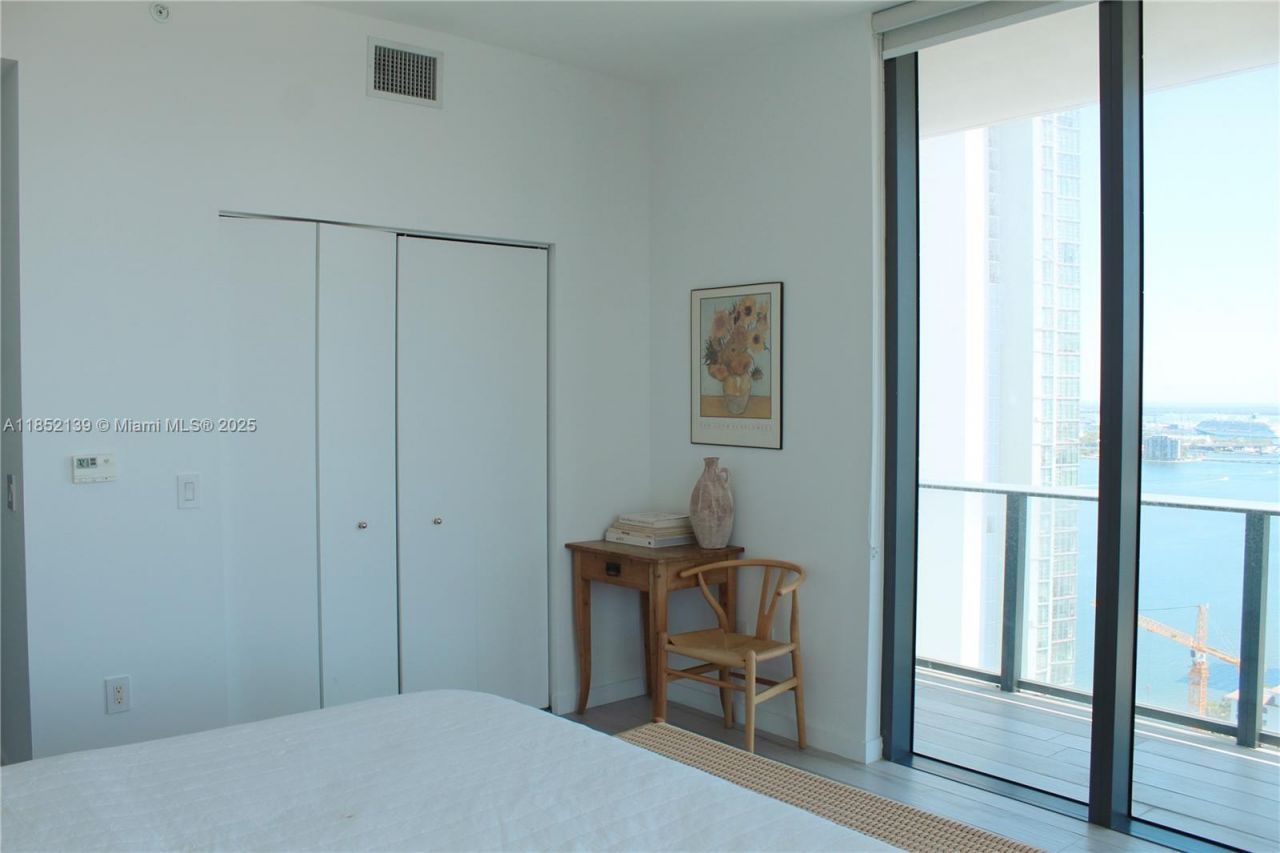 480 NE 31st St, Unit 3301, Miami, FL 33137 Photo