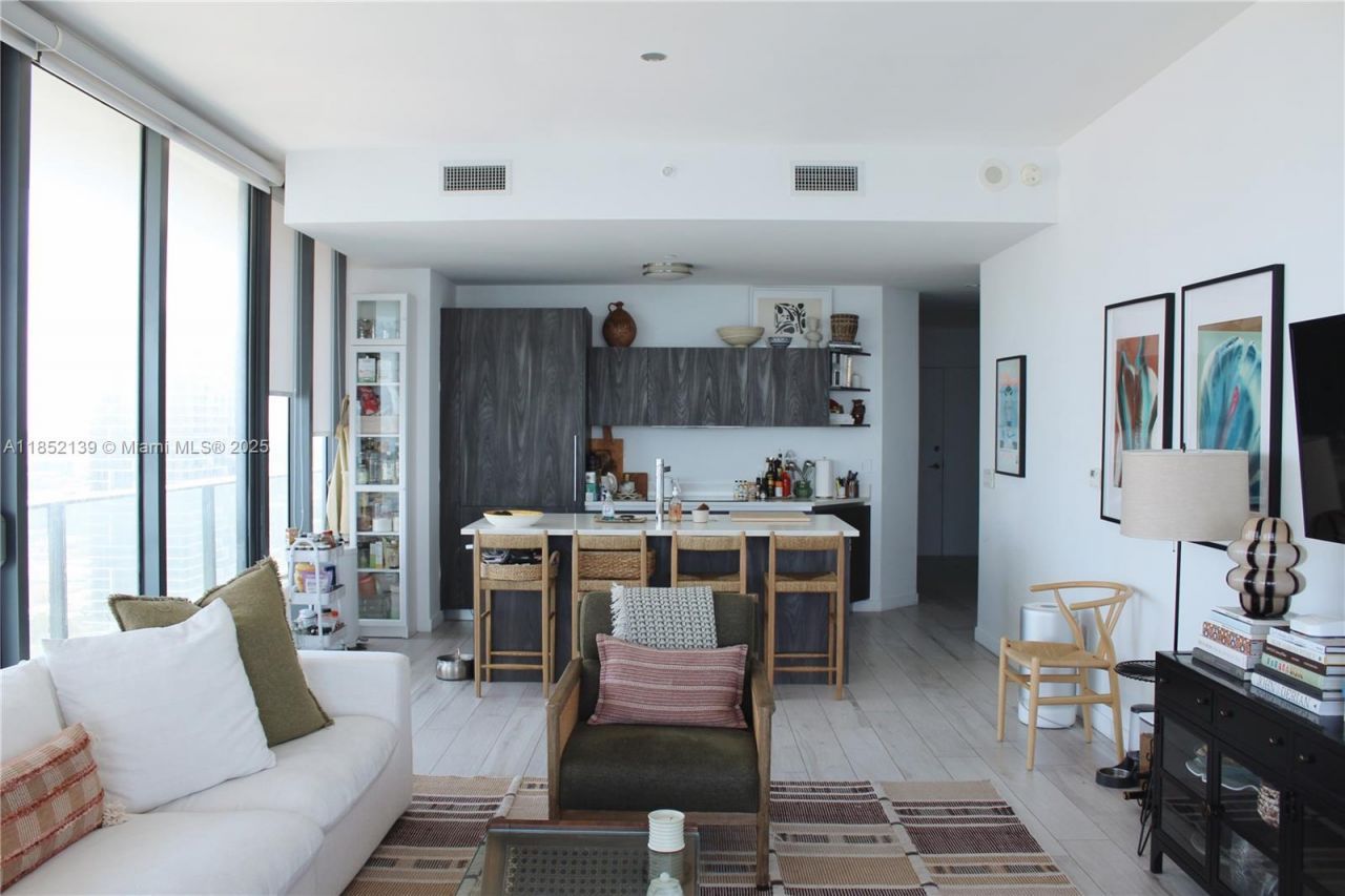 480 NE 31st St, Unit 3301, Miami, FL 33137 Photo