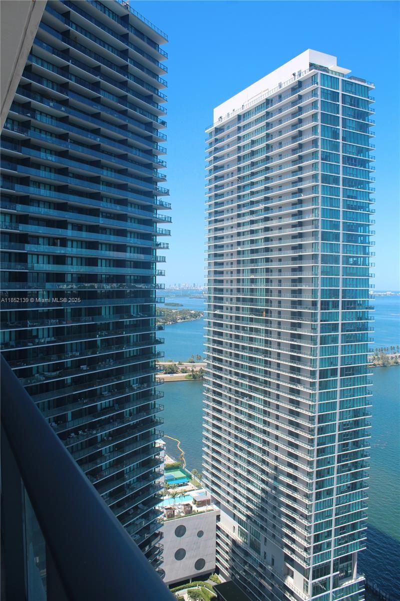480 NE 31st St, Unit 3301, Miami, FL 33137 Photo