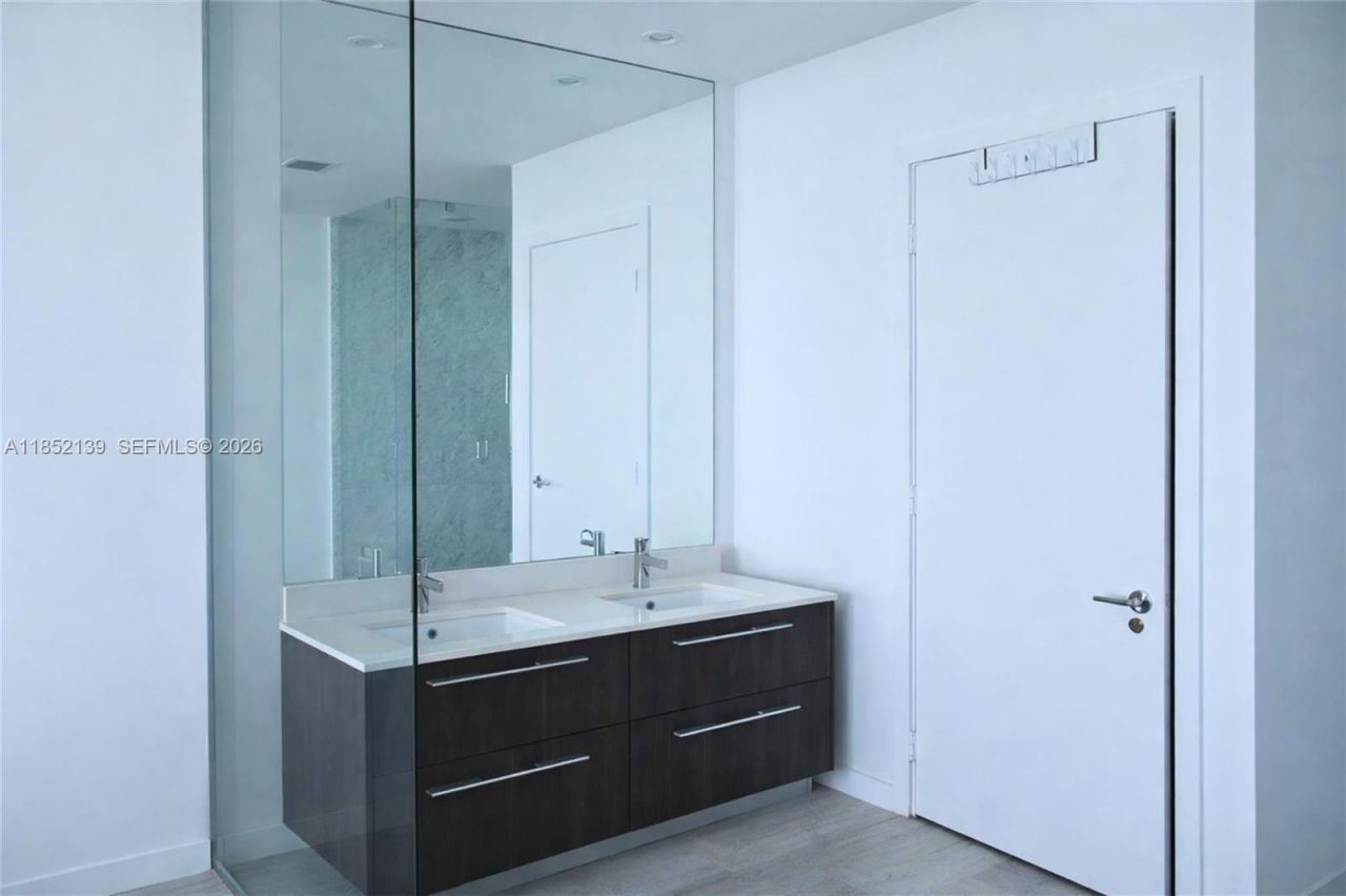 480 NE 31st St, Unit 3301, Miami, FL 33137 Photo