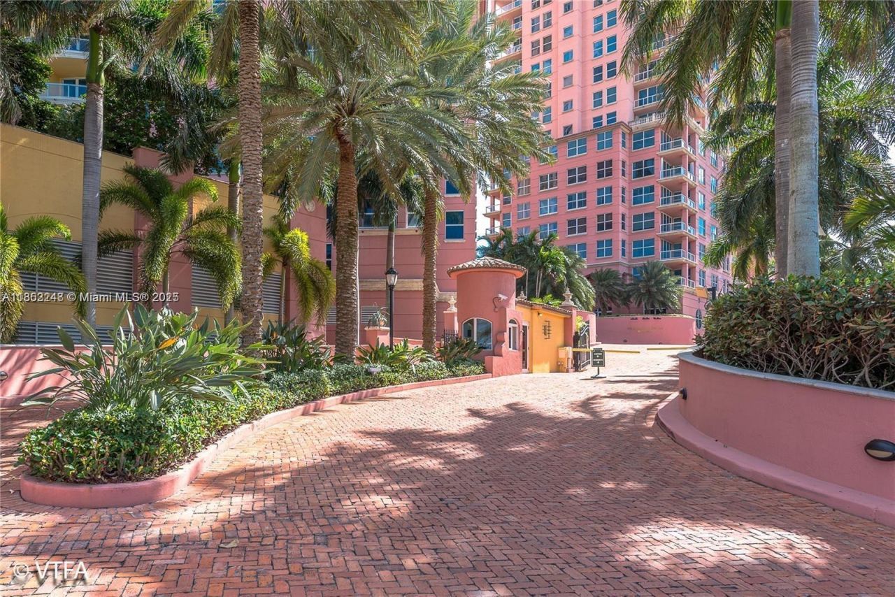 2100 N Ocean Blvd, Unit 9E, Fort Lauderdale, FL 33305 Photo