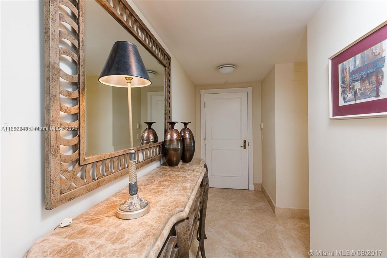 2100 N Ocean Blvd, Unit 9E, Fort Lauderdale, FL 33305 Photo