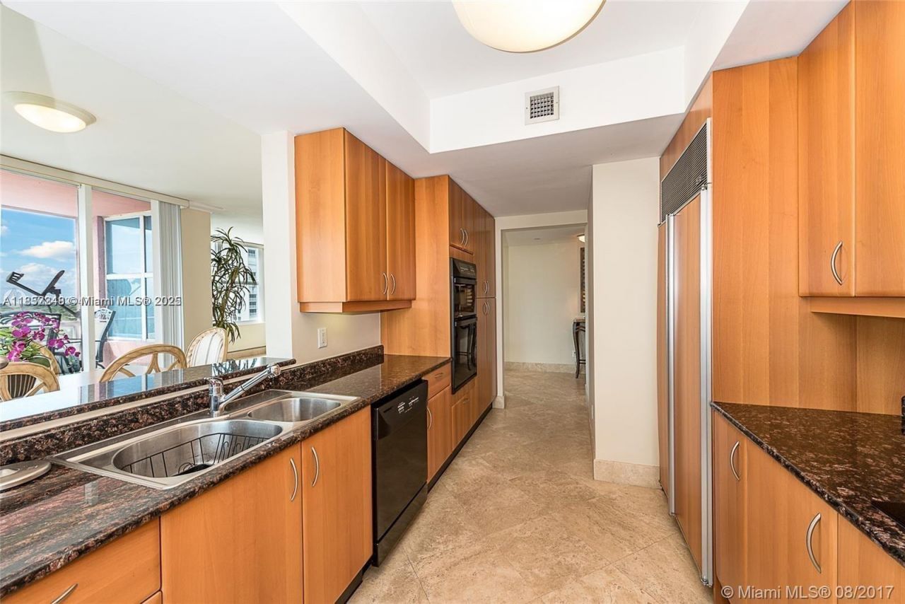 2100 N Ocean Blvd, Unit 9E, Fort Lauderdale, FL 33305 Photo
