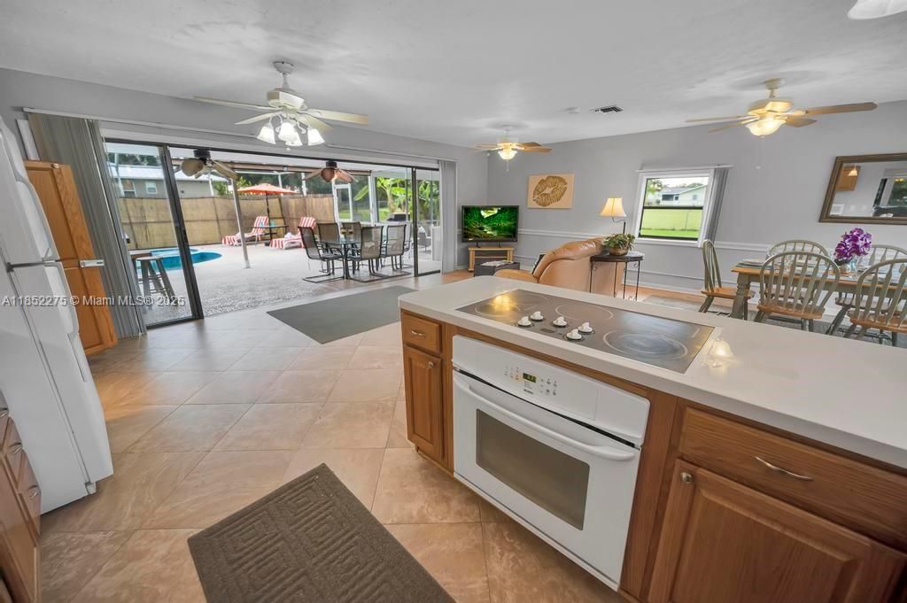 1803 E Easy St, Fort Pierce, FL 34982 Photo