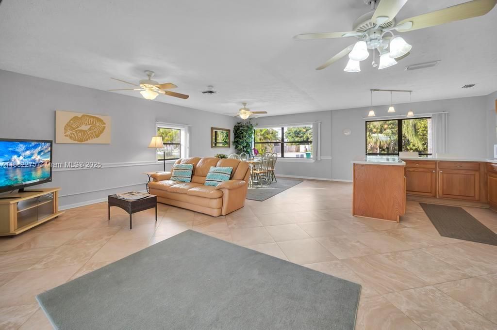 1803 E Easy St, Fort Pierce, FL 34982 Photo