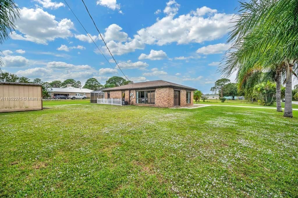 1803 E Easy St, Fort Pierce, FL 34982 Photo