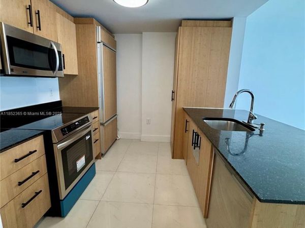 10275 Collins Ave, Unit 316, Bal Harbour, FL 33154