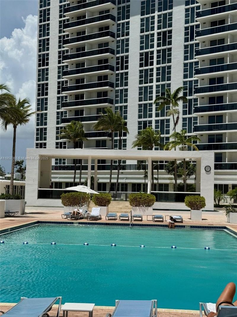 10275 Collins Ave, Unit 316, Bal Harbour, FL 33154 Photo