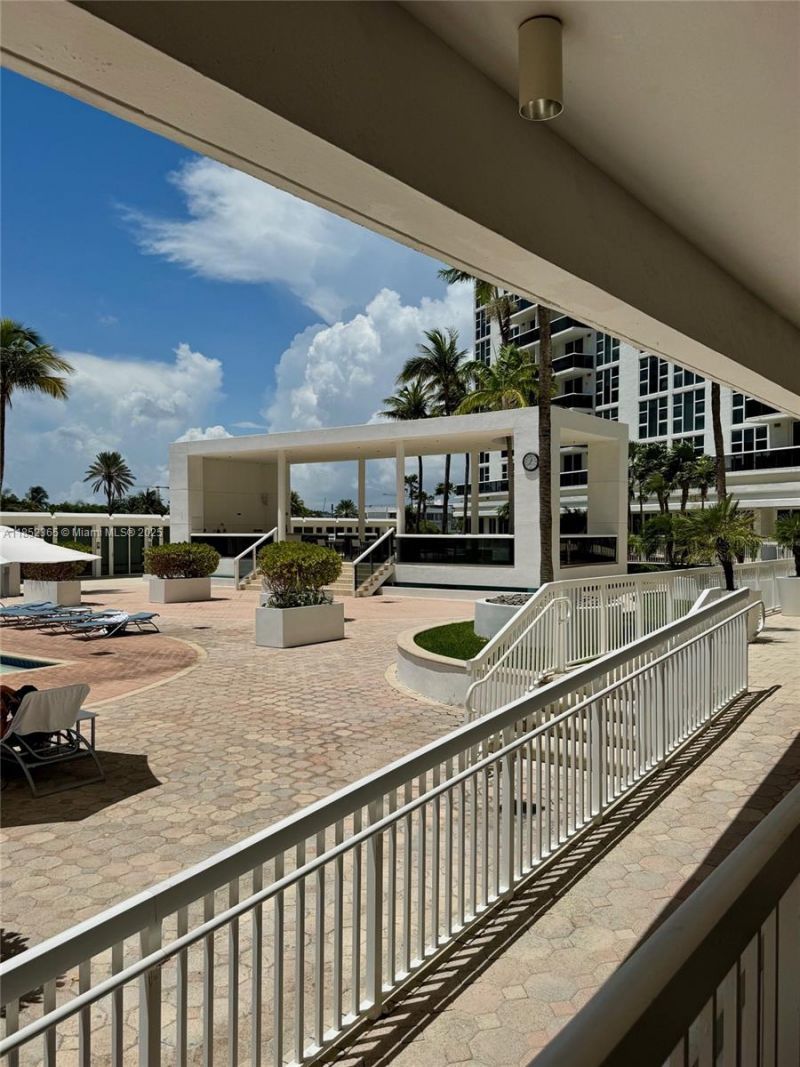 10275 Collins Ave, Unit 316, Bal Harbour, FL 33154 Photo