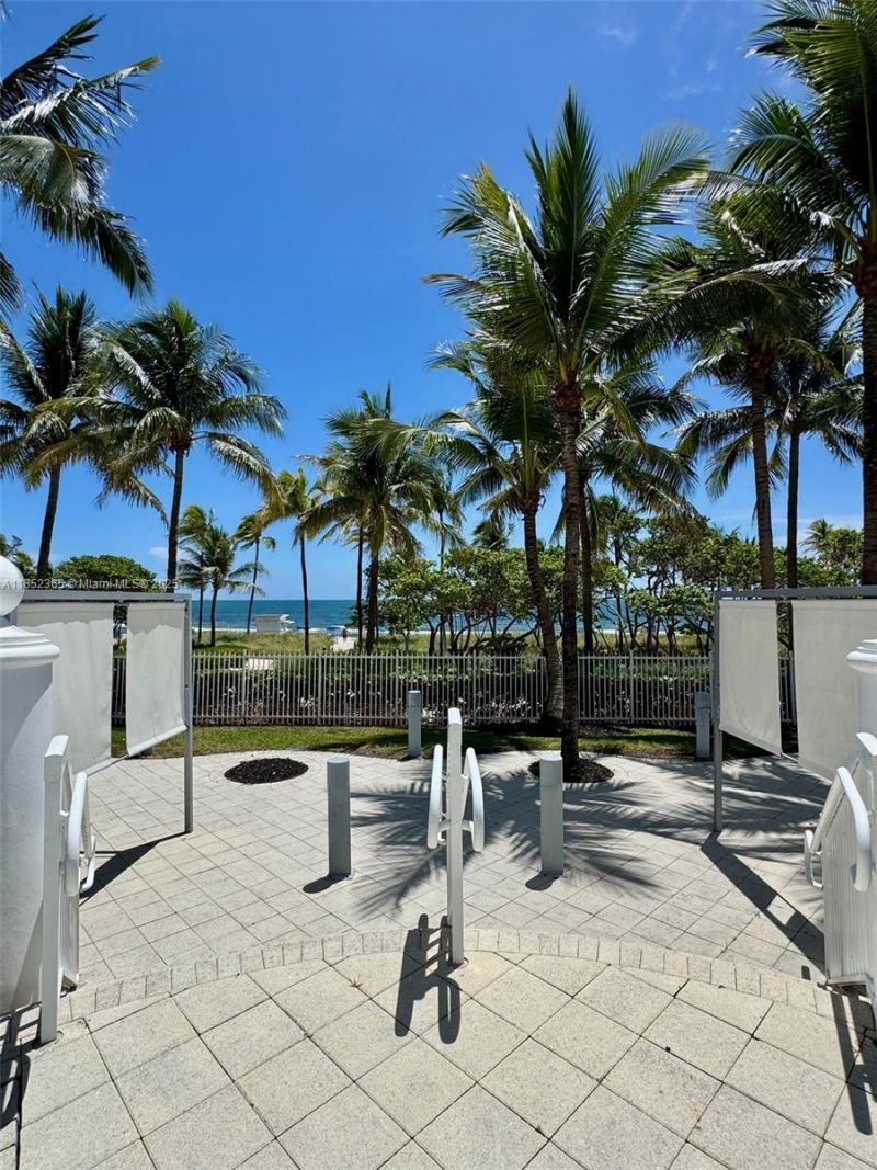 10275 Collins Ave, Unit 316, Bal Harbour, FL 33154 Photo