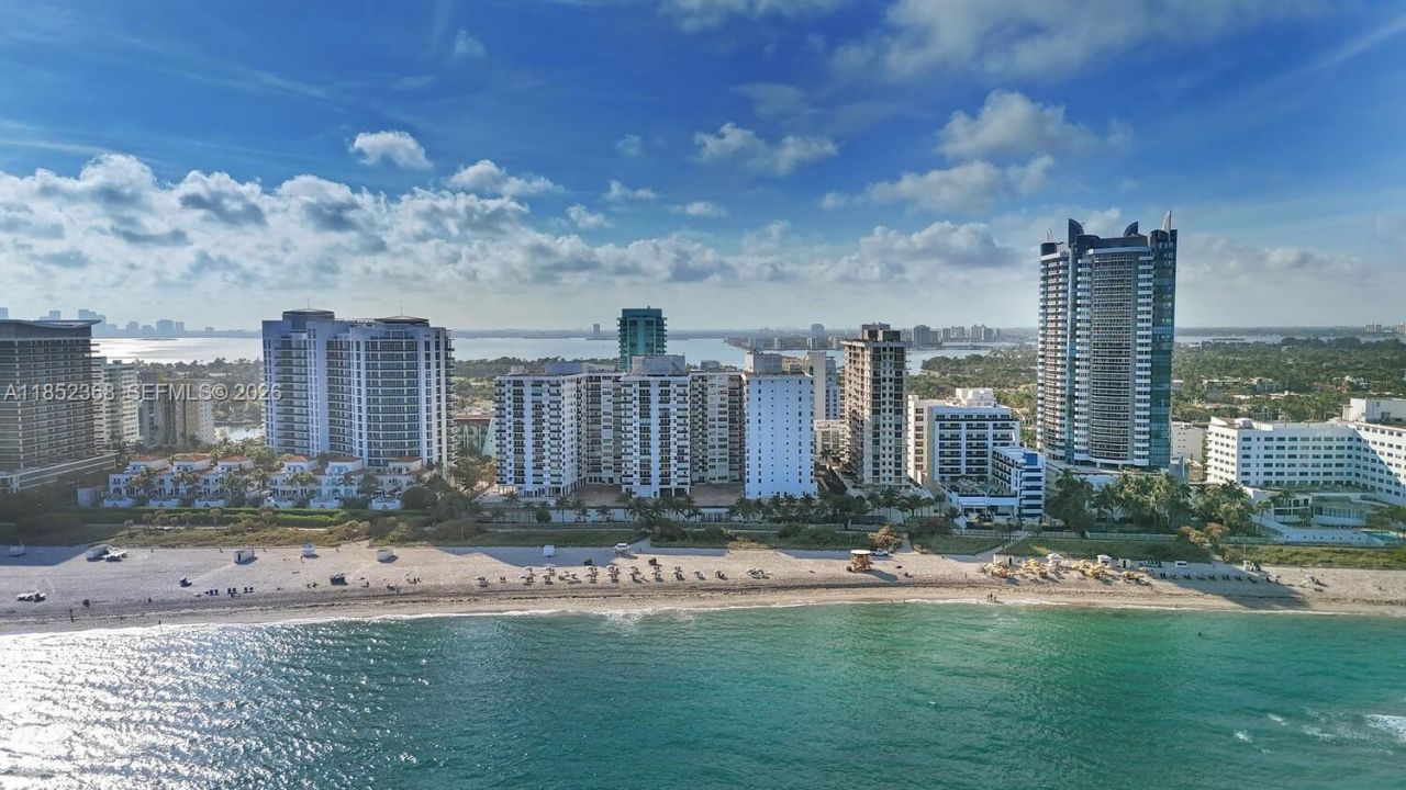 6039 Collins Ave, Unit 311, Miami Beach, FL 33140 Photo