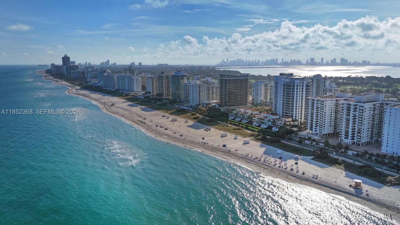 6039 Collins Ave, Unit 311, Miami Beach, FL 33140 Photo