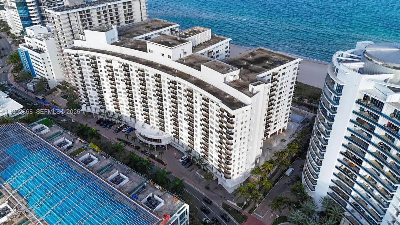 6039 Collins Ave, Unit 311, Miami Beach, FL 33140 Photo