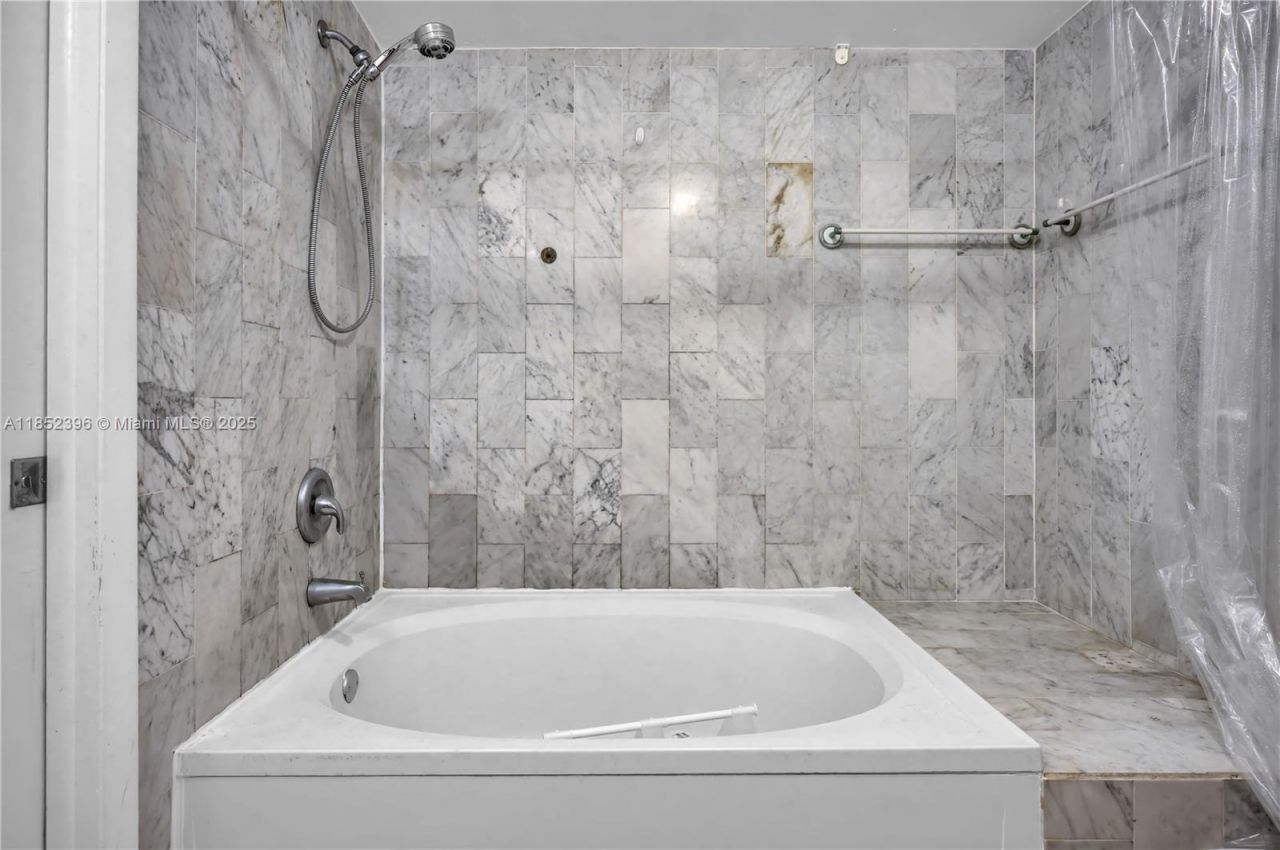 10194 SW 77th Ct, Miami, FL 33156 Photo