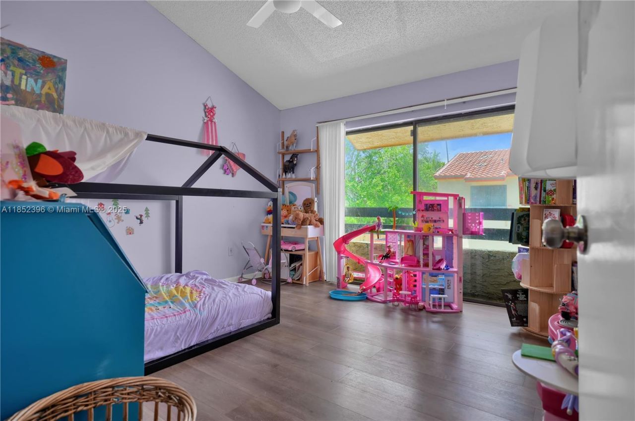 10194 SW 77th Ct, Miami, FL 33156 Photo