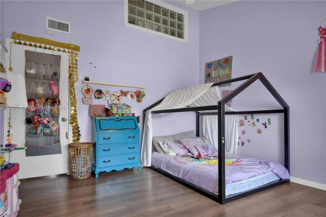 10194 SW 77th Ct, Miami, FL 33156 Photo