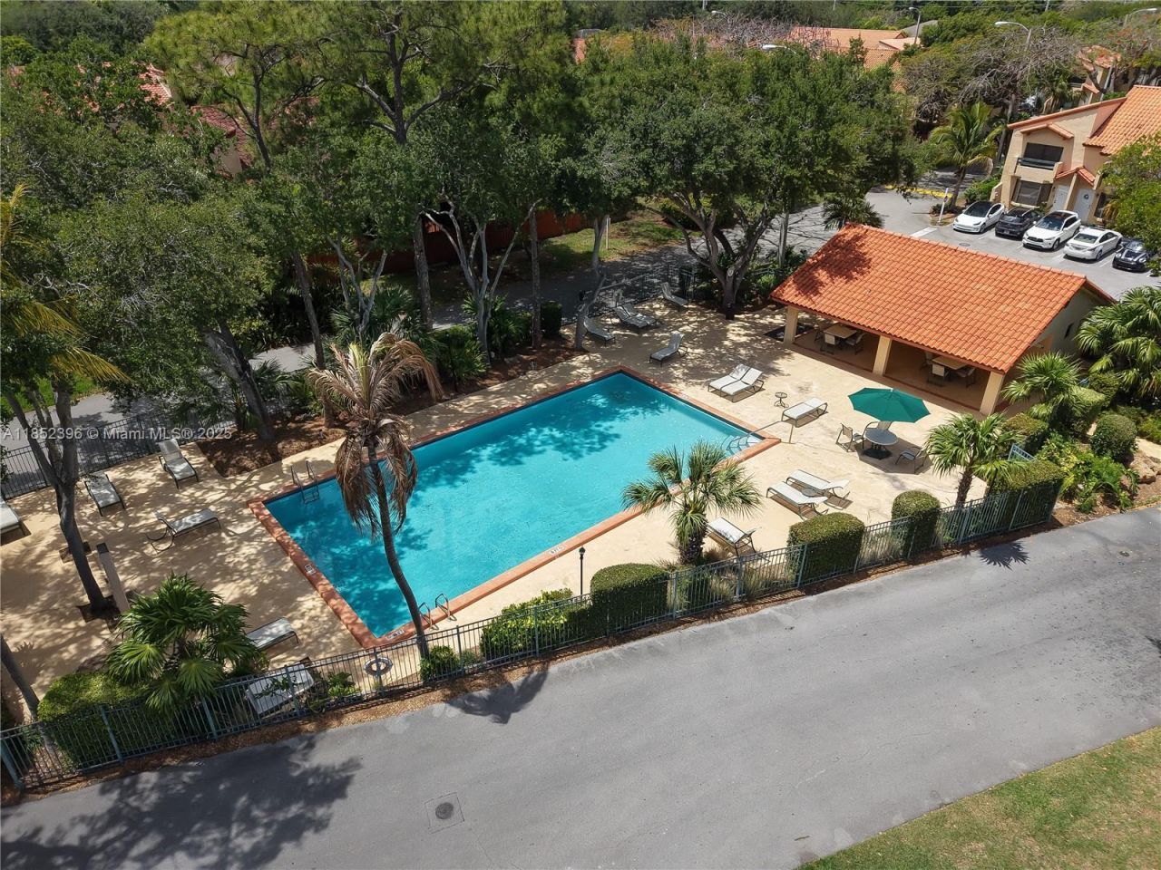 10194 SW 77th Ct, Miami, FL 33156 Photo