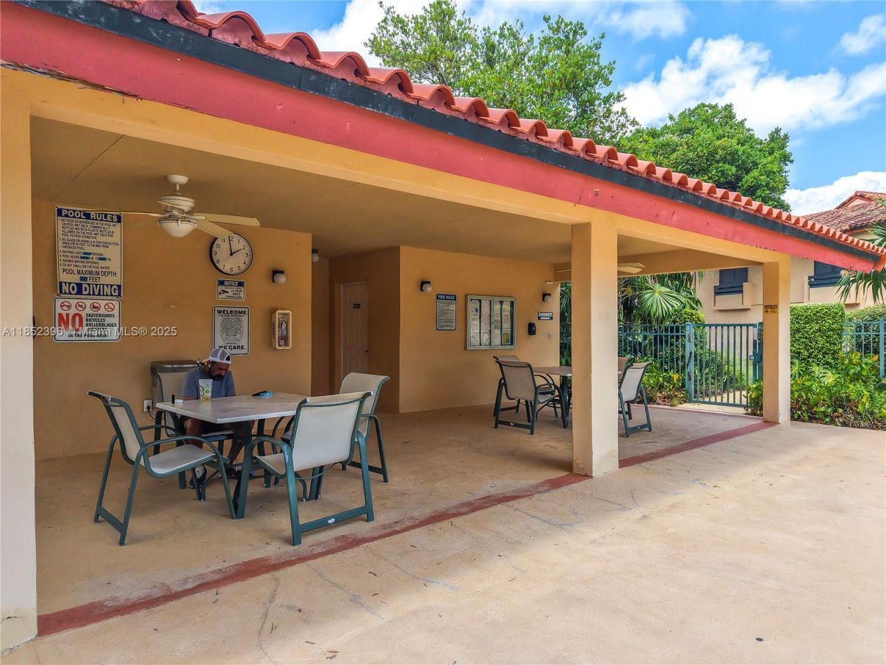 10194 SW 77th Ct, Miami, FL 33156 Photo