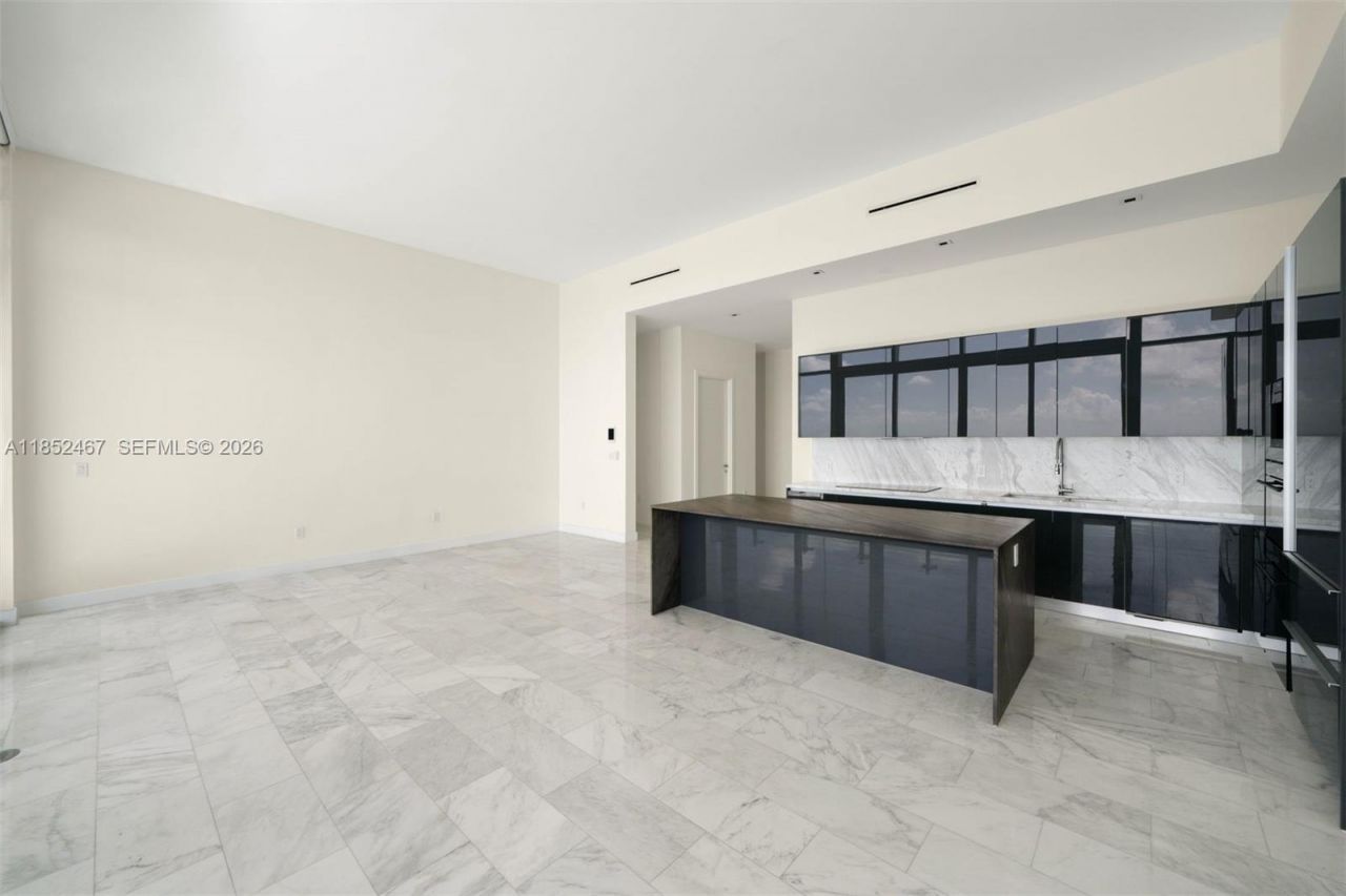 1451 Brickell Ave, Unit 5302, Miami, FL 33131 Photo