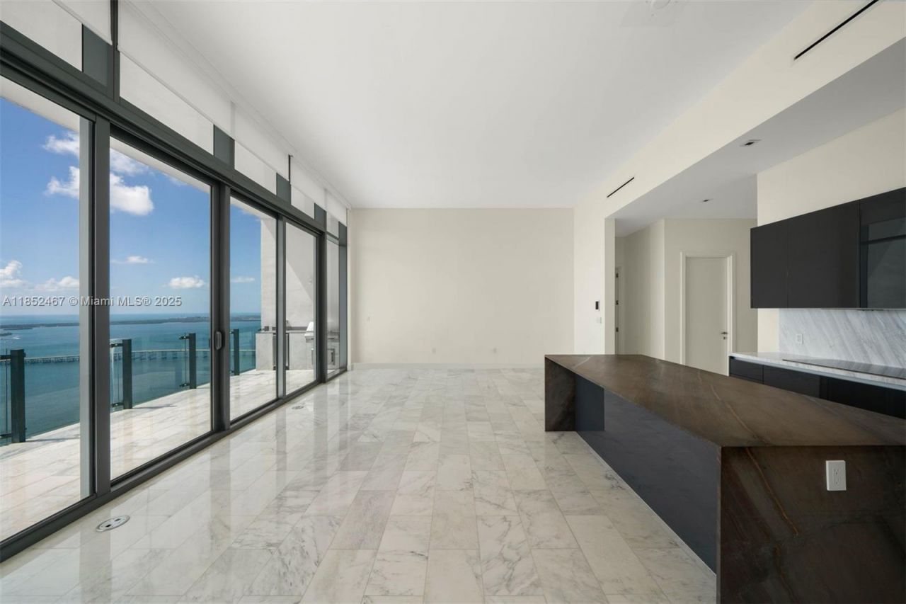 1451 Brickell Ave, Unit 5302, Miami, FL 33131 Photo