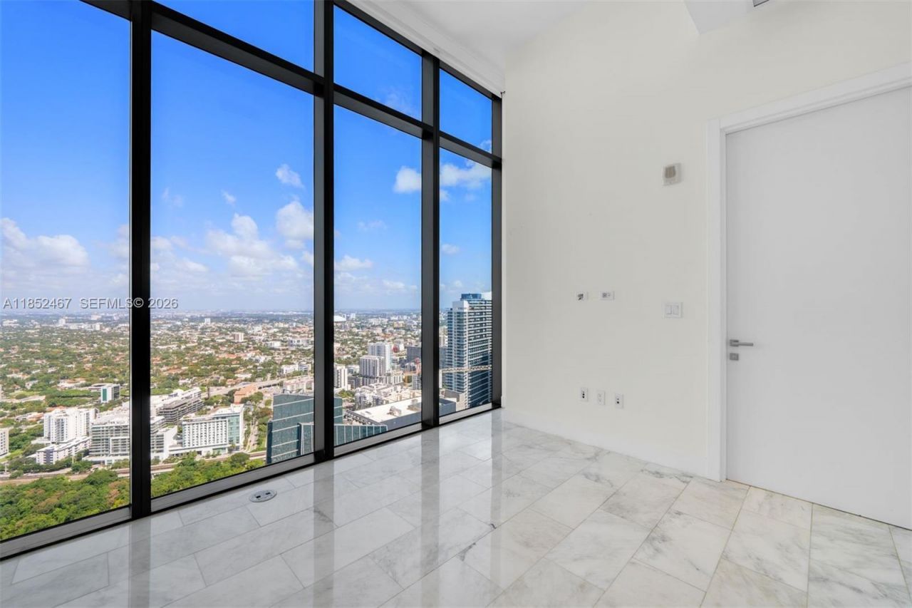 1451 Brickell Ave, Unit 5302, Miami, FL 33131 Photo