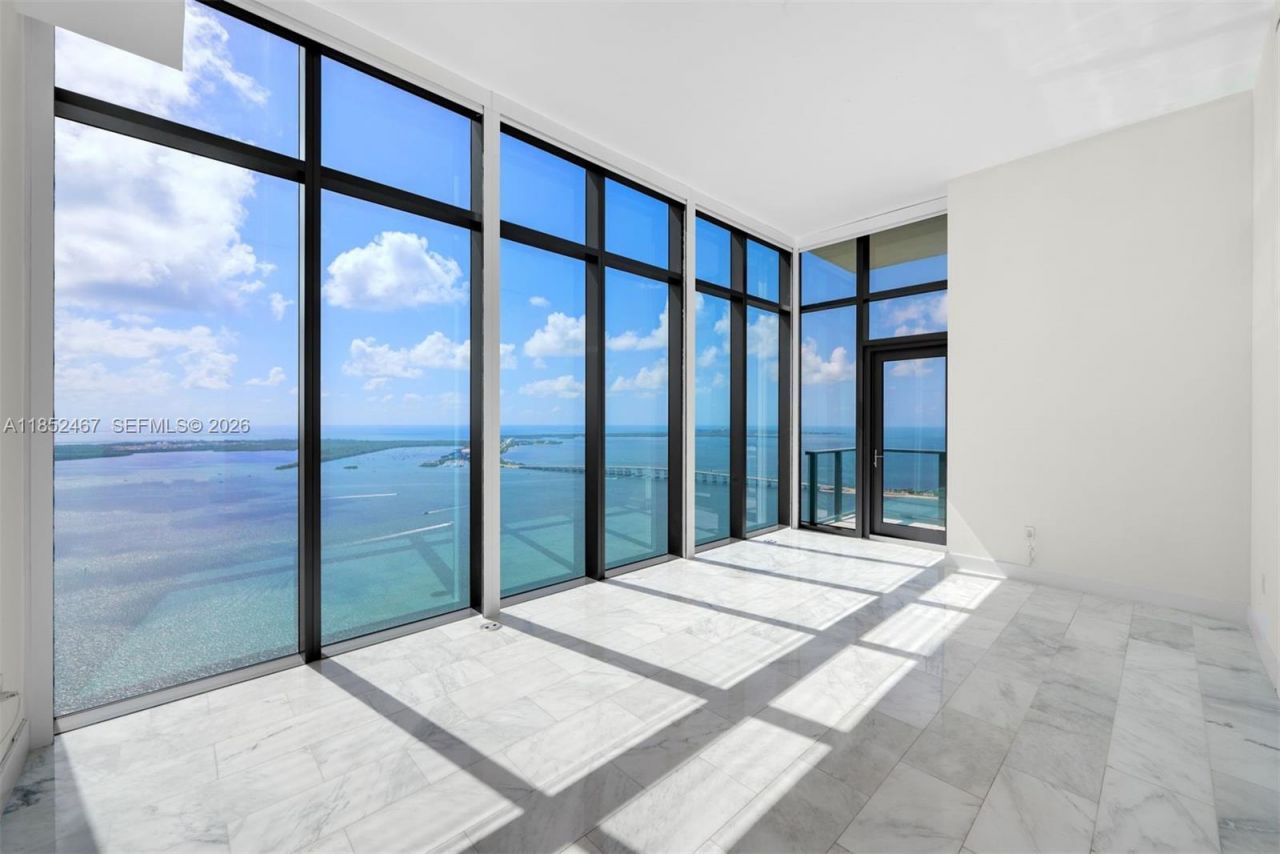 1451 Brickell Ave, Unit 5302, Miami, FL 33131 Photo
