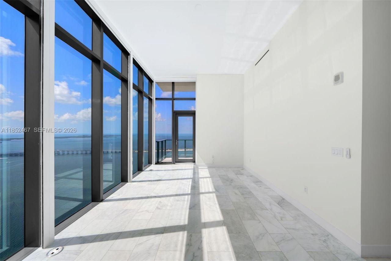 1451 Brickell Ave, Unit 5302, Miami, FL 33131 Photo
