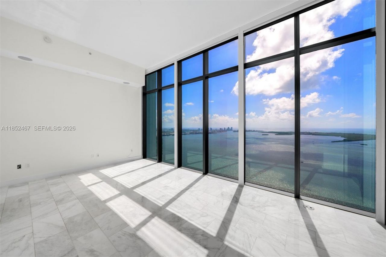 1451 Brickell Ave, Unit 5302, Miami, FL 33131 Photo