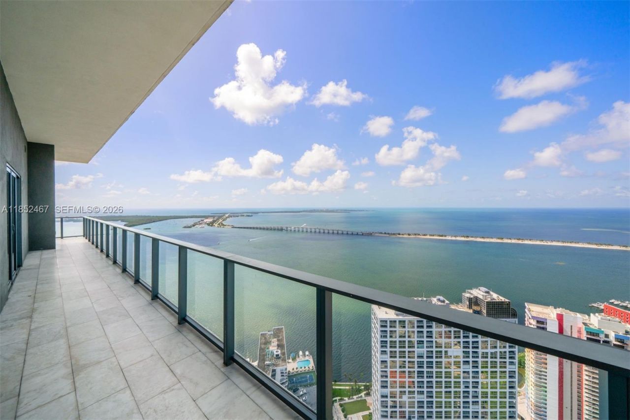 1451 Brickell Ave, Unit 5302, Miami, FL 33131 Photo