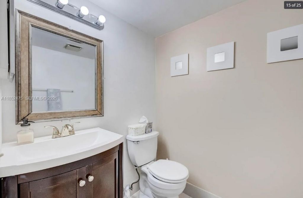 5570 NW 44th St, Unit 412A, Lauderhill, FL 33319 Photo