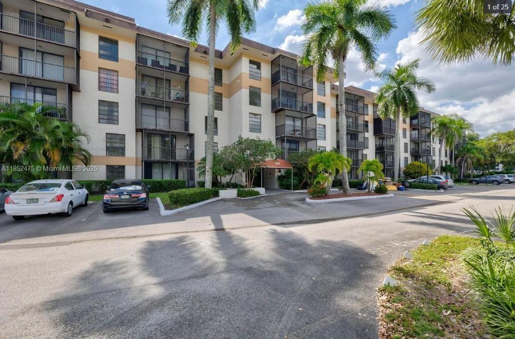 5570 NW 44th St, Unit 412A, Lauderhill, FL 33319 Photo