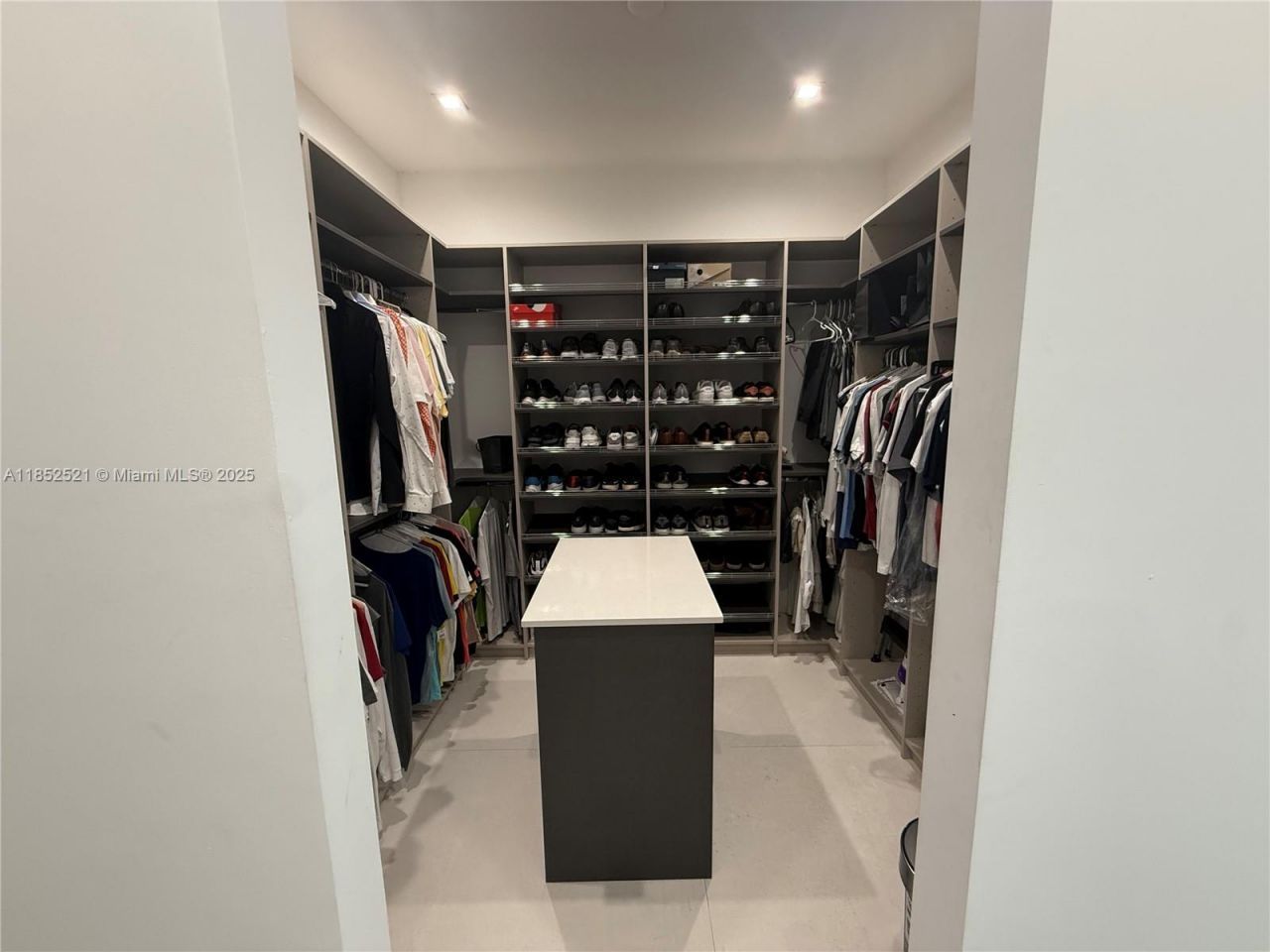 9600 SW 66th St, Miami, FL 33173 Photo