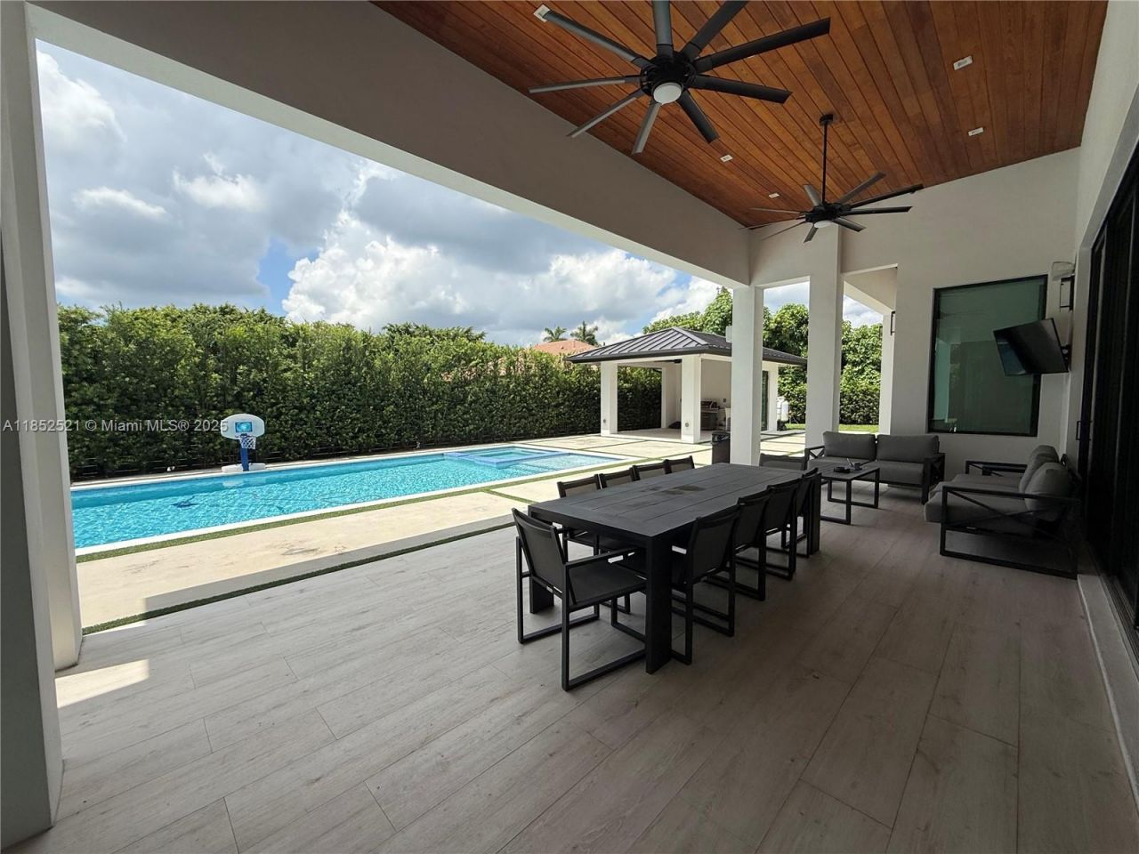 9600 SW 66th St, Miami, FL 33173 Photo