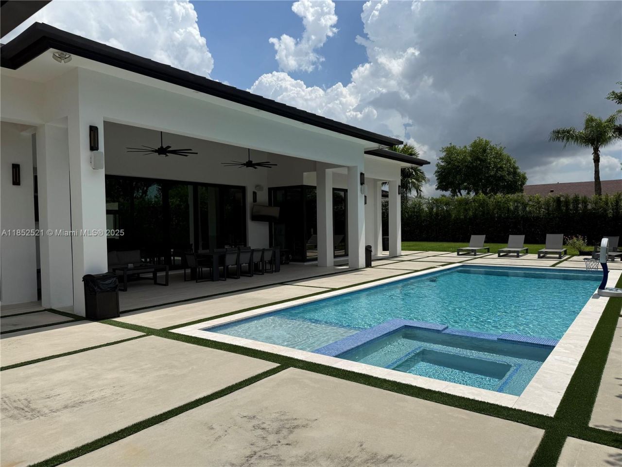 9600 SW 66th St, Miami, FL 33173 Photo