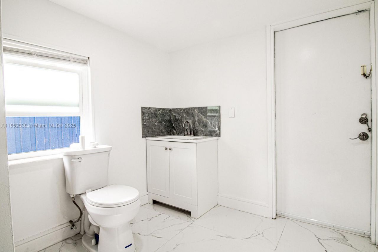 5601 SW 38th St, Davie, FL 33314 Photo