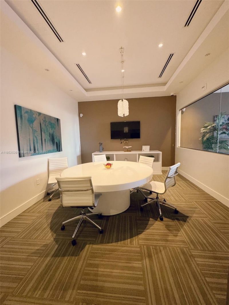 999 SW 1st Ave, Unit 2611, Miami, FL 33130 Photo