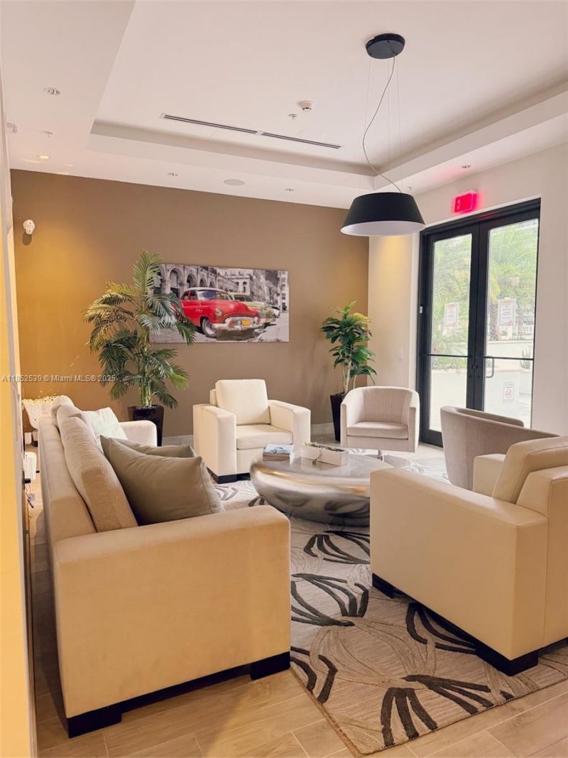 999 SW 1st Ave, Unit 2611, Miami, FL 33130 Photo