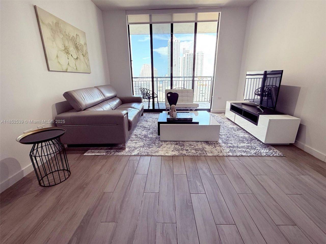 999 SW 1st Ave, Unit 2611, Miami, FL 33130 Photo