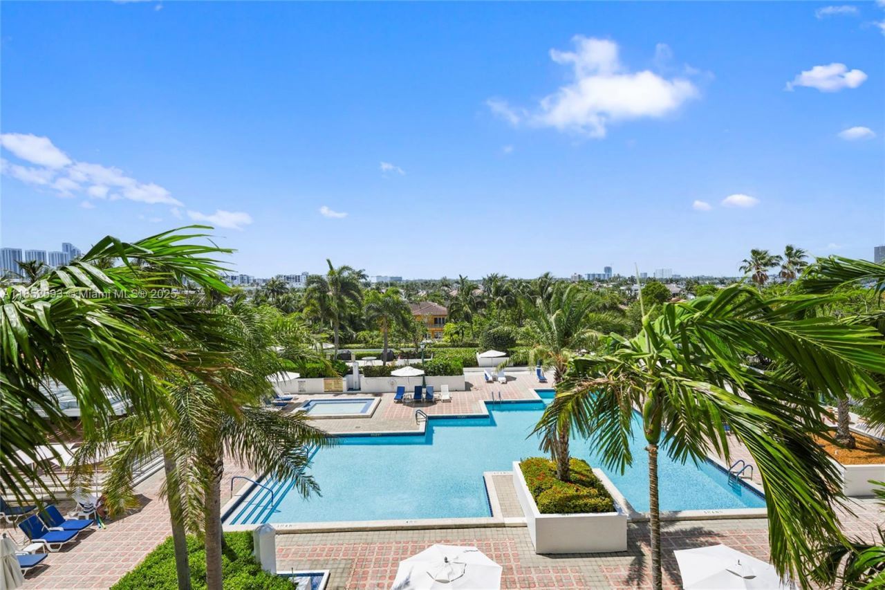 1000 W Island Blvd, Unit 504, Aventura, FL 33160 Photo