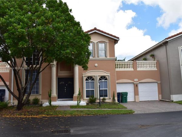 5189 NW 108th Path, Doral, FL 33178