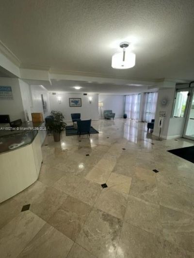 1000 Parkview Dr, Unit 523, Hallandale Beach, FL 33009 Photo