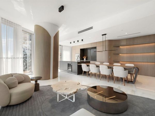 300 Biscayne Boulevard Way, Unit 3807W, Miami, FL 33131