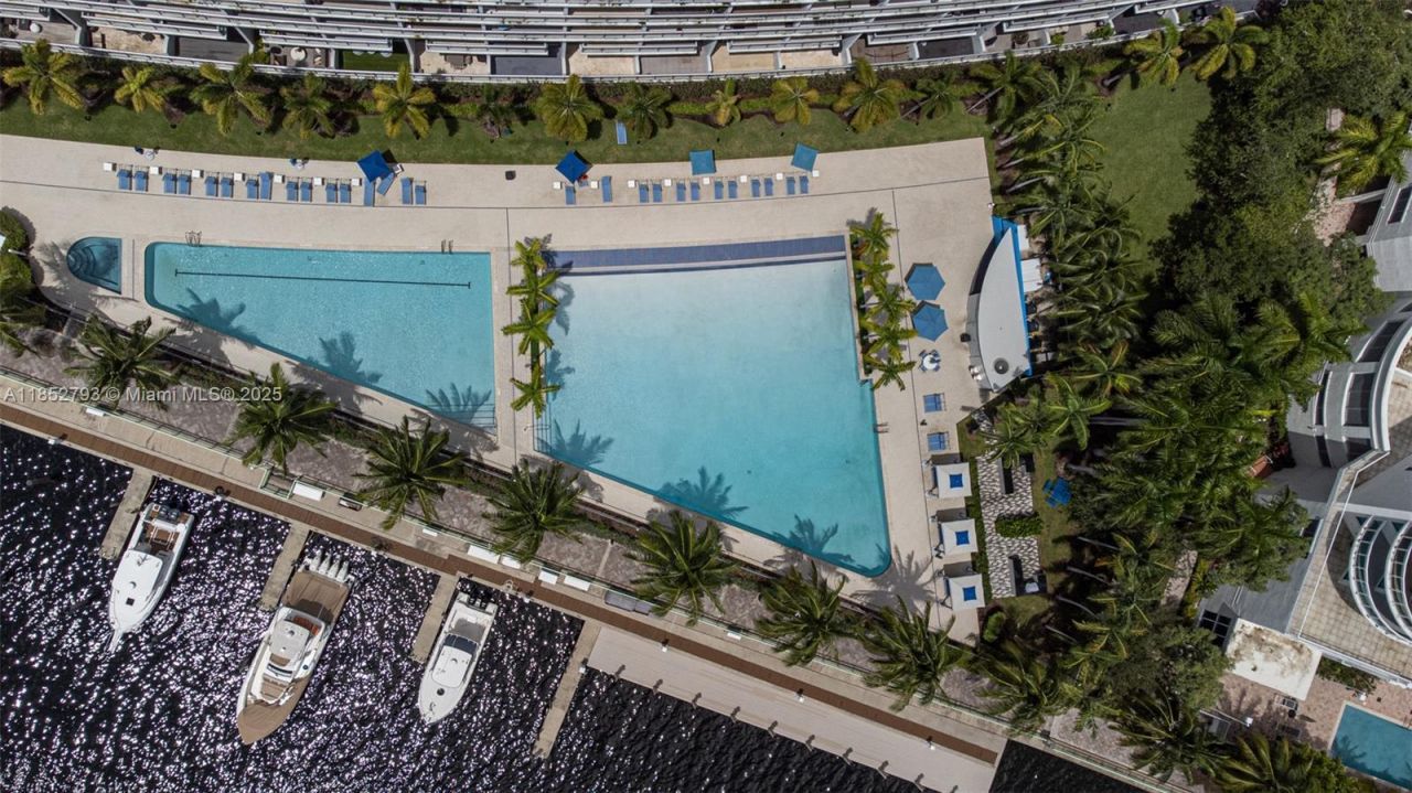 2950 NE 188th St, Unit 139, Aventura, FL 33180 Photo