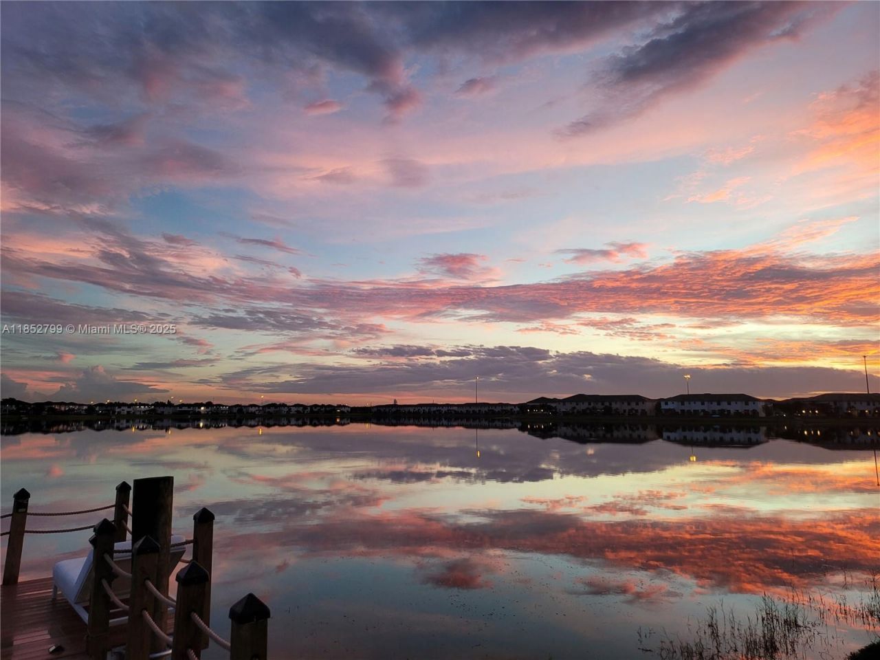 8910 NW 160th Ter, Miami Lakes, FL 33018 Photo